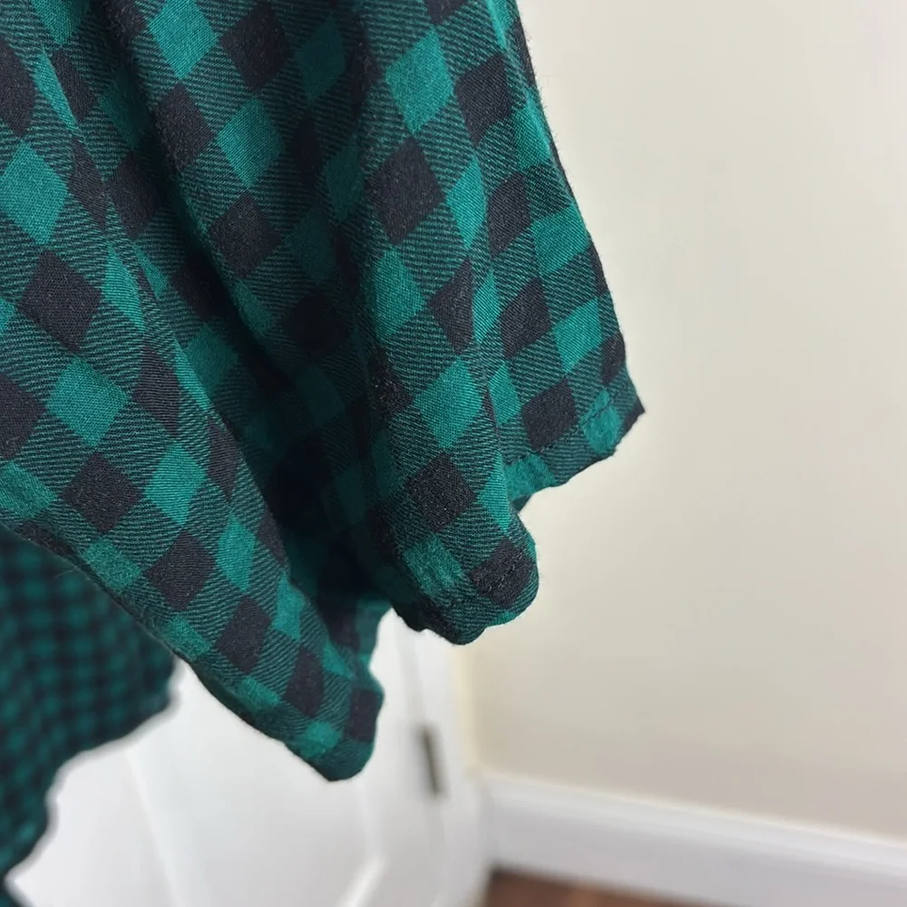 MEAKEOR lightweight flowy Green Checkered Womens vneck blouse sleeve tab size XL - Picture 9 of 12